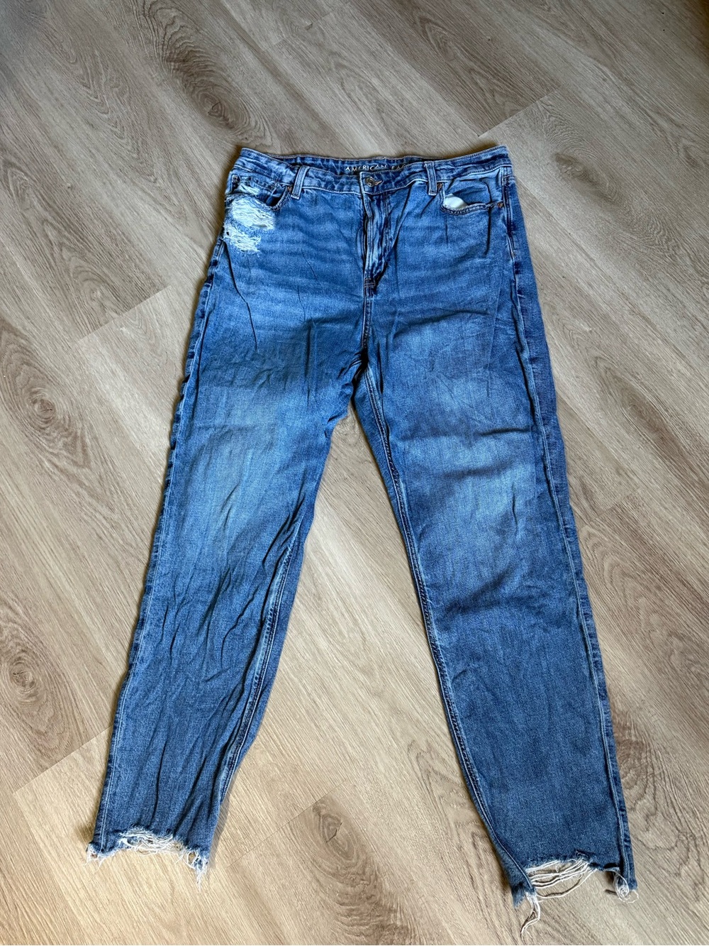 American Eagle Hi-Rise Jeans